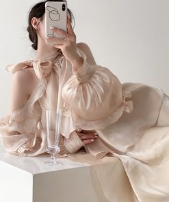 French-Style Long Sleeve Halter Ruffled Dress for Women, Off-Shoulder Bow Detail, Autumn Vacation Dress