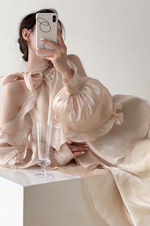 French-Style Long Sleeve Halter Ruffled Dress for Women, Off-Shoulder Bow Detail, Autumn Vacation Dress