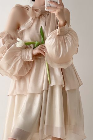 French-Style Long Sleeve Halter Ruffled Dress for Women, Off-Shoulder Bow Detail, Autumn Vacation Dress