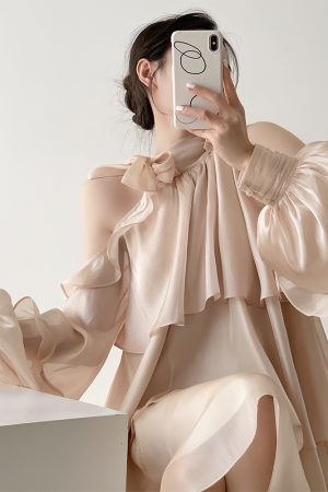French-Style Long Sleeve Halter Ruffled Dress for Women, Off-Shoulder Bow Detail, Autumn Vacation Dress