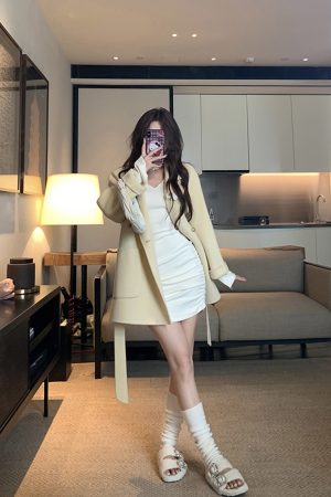 French-Style Long Sleeve Knitted Bodycon Dress for Women - Slim Fit Sexy Mini Skirt for Early Spring Fashion
