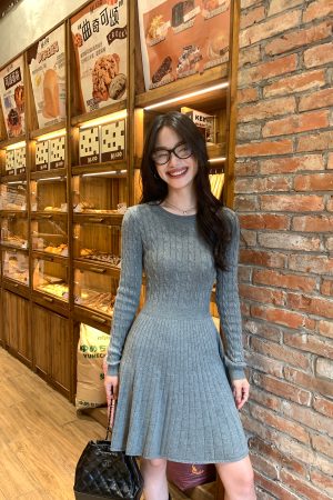 French-Style Long Sleeve Knitted Dress for Women, Waist-Cinching A-Line, Slimming Round Neck, Chic Casual Mini Dress