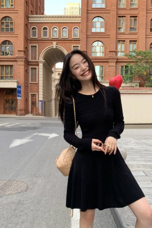 French-Style Long Sleeve Knitted Dress for Women, Waist-Cinching A-Line, Slimming Round Neck, Chic Casual Mini Dress
