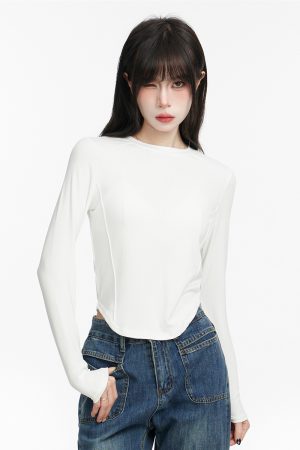 French-Style Long Sleeve T-Shirt for Women, Slim Fit, Round Neck, Fishbone Curved Hem, Trendy Casual Top