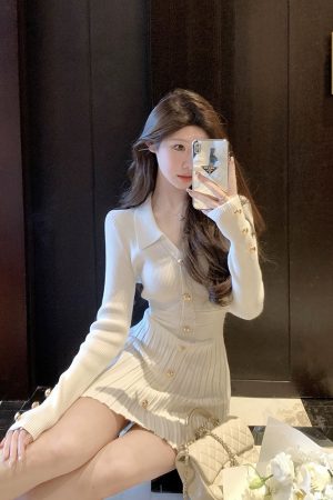 French-Style Long Sleeve V-Neck Knitted Dress for Women, Waist-Cinching Elegant Design, Short Skirt for Autumn and Winter Fashion
