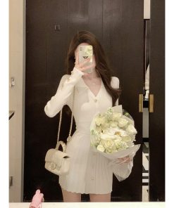 French-Style Long Sleeve V-Neck Knitted Dress for Women, Waist-Cinching Elegant Design, Short Skirt for Autumn and Winter Fashion