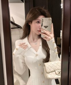 French-Style Long Sleeve V-Neck Knitted Dress for Women, Waist-Cinching Elegant Design, Short Skirt for Autumn and Winter Fashion