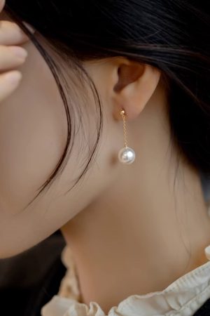 French-Style Long Tassel Pearl Earrings - Niche High-End Stud Accessories for 2025 Fashion Trends