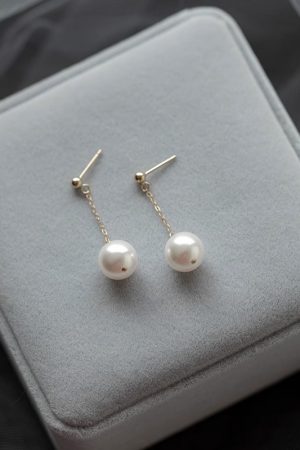 French-Style Long Tassel Pearl Earrings - Niche High-End Stud Accessories for 2025 Fashion Trends