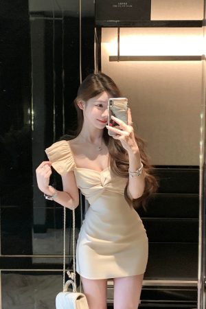 French-Style One-Shoulder Dress for Women, Sexy Off-Shoulder Mini Skirt, Summer Fashion Trend, Chic Niche Design
