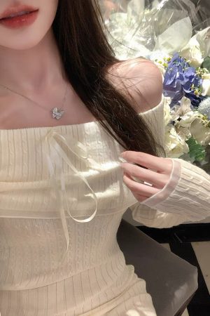 French-Style One-Shoulder Knitted Dress for Women, Slim Fit Off-Shoulder Short Skirt, Spring Autumn Fashion