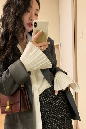 French-Style Organ Sleeve White Shirt for Women - Unique 2025 Spring Chic Top, Fashionable and Stylish Design