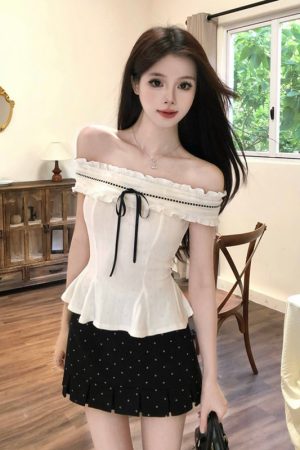 French-Style Polka Dot One-Shoulder Top and Skirt Set - Sweet Body-Shaping Summer Outfit for Women
