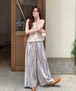 French-Style Printed High-Waisted Wide-Leg Pants Set with Hollowed-Out Top - Vintage Summer 2025 Two-Piece Outfit for Women