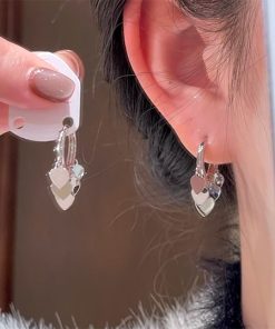 French-style Sequined Heart Earrings for Women - Unique Niche Ear Clips, Trendy 2025 High-End Fashion Jewelry