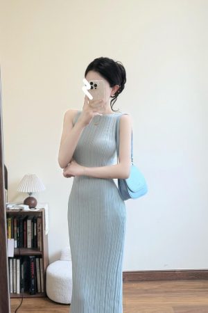 French-Style Sleeveless Bodycon Dress for Women - Waist-Cinching Fit, Elegant Long Skirt, Summer Fashion