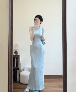 French-Style Sleeveless Bodycon Dress for Women - Waist-Cinching Fit, Elegant Long Skirt, Summer Fashion