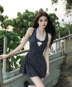 French-Style Sleeveless Floral Dress with Lace Splicing and Cinched Waist - Summer Two-Piece Look for Women