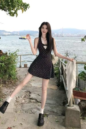 French-Style Sleeveless Floral Dress with Lace Splicing and Cinched Waist - Summer Two-Piece Look for Women