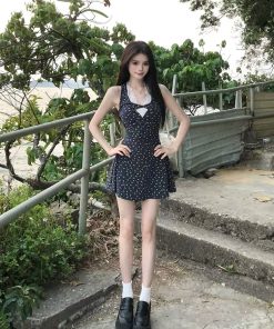 French-Style Sleeveless Floral Dress with Lace Splicing and Cinched Waist - Summer Two-Piece Look for Women