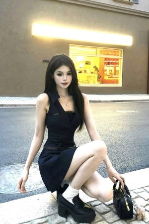 French-Style Sleeveless Shirt Dress for Women with Fitted Waist and Lace Splicing - Summer Short Skirt Fashion