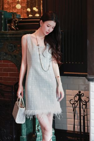 French-Style Sleeveless Tank Dress for Women - High-End Quality, Waist-Cinching Design, Chic Manhattan Girl Look