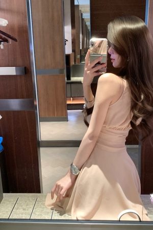 French-Style Sleeveless Tie Dress for Women with Fitted Waist and Elegant Short Skirt - New Summer Fashion