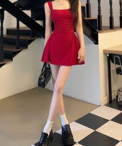 French-Style Spaghetti Strap Dress for Women, Waist-Cinching A-Line Skirt, Elegant Summer 2025 Fashion for Petite Girls