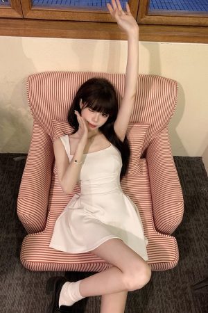 French-Style Spaghetti Strap Dress for Women, Waist-Cinching A-Line Skirt, Elegant Summer 2025 Fashion for Petite Girls