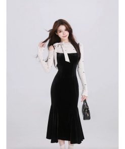 French-Style Spaghetti Strap Off-Shoulder Dress with Fishtail Skirt and Waist Design - Sexy Spring Fashion for Women