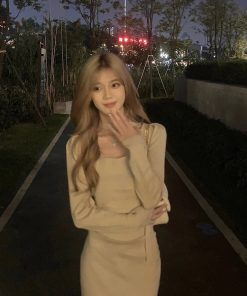 French-Style Square-Neck Long Sleeve Dress for Women, Waist-Cinching Mid-Length Layering Dress for Early Spring Fashion