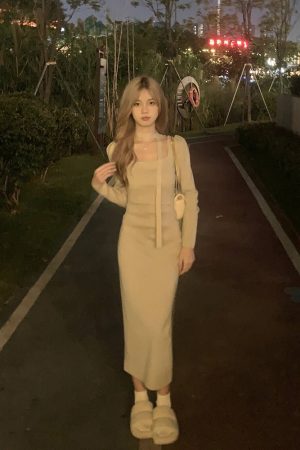 French-Style Square-Neck Long Sleeve Dress for Women, Waist-Cinching Mid-Length Layering Dress for Early Spring Fashion
