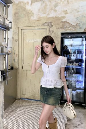 French-Style Sweet Ruffled Doll Short-Sleeve Shirt with Puff Sleeves for Women - Vintage-Inspired Fashion Top