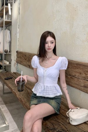 French-Style Sweet Ruffled Doll Short-Sleeve Shirt with Puff Sleeves for Women - Vintage-Inspired Fashion Top