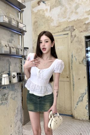 French-Style Sweet Ruffled Doll Short-Sleeve Shirt with Puff Sleeves for Women - Vintage-Inspired Fashion Top