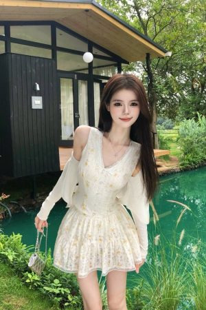 French-Style Sweet Two-Piece Dress Set for Women - Sleeveless Top & Short Skirt, Perfect for Summer Fashion
