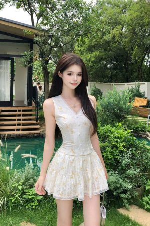 French-Style Sweet Two-Piece Dress Set for Women - Sleeveless Top & Short Skirt, Perfect for Summer Fashion