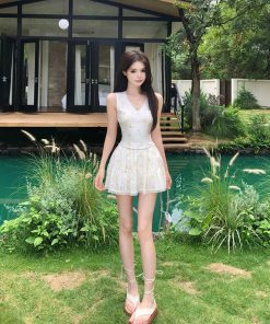 French-Style Sweet Two-Piece Dress Set for Women - Sleeveless Top & Short Skirt, Perfect for Summer Fashion