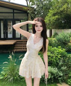 French-Style Sweet Two-Piece Dress Set for Women - Sleeveless Top & Short Skirt, Perfect for Summer Fashion