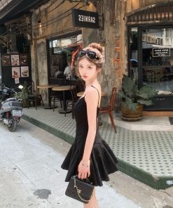 French-Style V-Neck Camisole Dress for Women - Waist-Cinching Fit, Elegant Short Skirt, New Summer Fashion