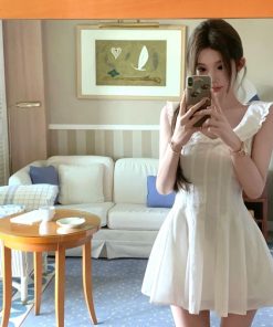 French-Style White Dress for Women, Fitted Waist, Sleeveless Short Skirt, Sweet Vacation Look, Summer Fashion