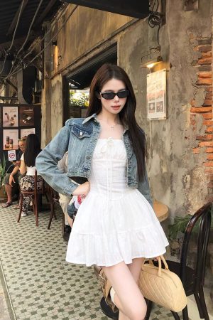 French-Style White Spaghetti Strap Dress for Women, Waist-Cinching Spicy Girl Mini Dress, Spring Vacation Fashion