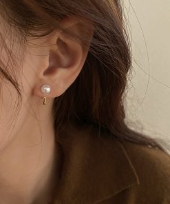 French Vintage Back-Hanging Pearl Stud Earrings, Minimalist S925 Silver, High-End Niche Design, Versatile Fashion Accessory