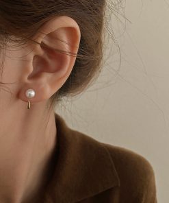 French Vintage Back-Hanging Pearl Stud Earrings, Minimalist S925 Silver, High-End Niche Design, Versatile Fashion Accessory