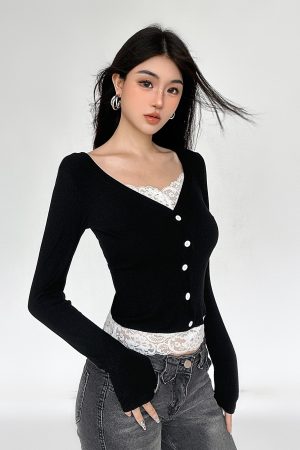 French Vintage Faux Two-Piece Lace V-Neck Long Sleeve T-Shirt - Slim Fit Base Layer Top for Spring Autumn Fashion