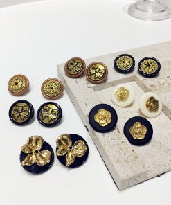 French Vintage Floral Bow Resin Round Button Geometric Earrings for Autumn Winter 2025 - Trendy Y2K Accessories