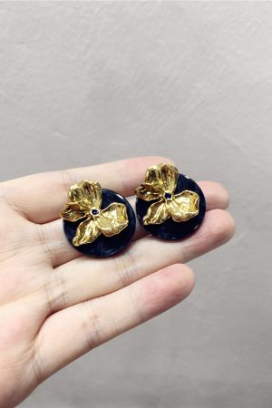 French Vintage Floral Bow Resin Round Button Geometric Earrings for Autumn Winter 2025 - Trendy Y2K Accessories