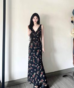 French Vintage Floral Spaghetti Strap Dress for Women - V-Neck, Slim-Fit, Waist-Cinching, Elegant Long Summer Dress for Vacation