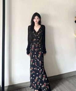 French Vintage Floral Spaghetti Strap Dress for Women - V-Neck, Slim-Fit, Waist-Cinching, Elegant Long Summer Dress for Vacation