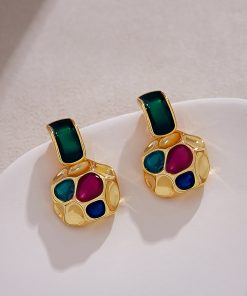 French Vintage Golden Drop Earrings - Unique Retro Design for Autumn/Winter 2025, High-End Ear Accessories